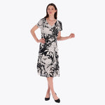 Maxi Vestido con Escote V Corte al Frente Tejido Plano