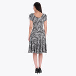 Petite Vestido de Rombos Escote en V Tejido Plano