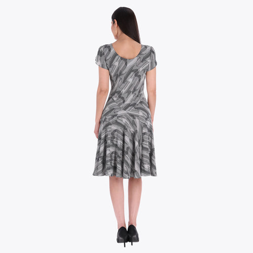 Petite Vestido de Rombos Escote en V Tejido Plano