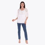 Blusa con Elástico en Escote en Tela Bordada