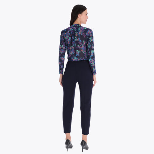 Pantalón Básico con Bolsas al Frente Tejido Plano