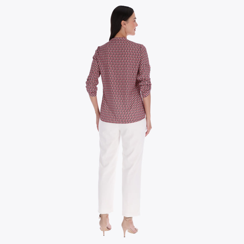 Petite Blusa Cuello Chino con Tablón al Frente Tejido Plano