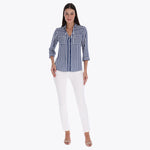 Blusa Camisera con Manga 3/4" Bolsas de Parche Tejido Plano