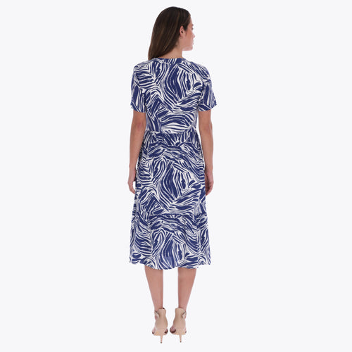 Vestido en V con Olanes Tejido Plano