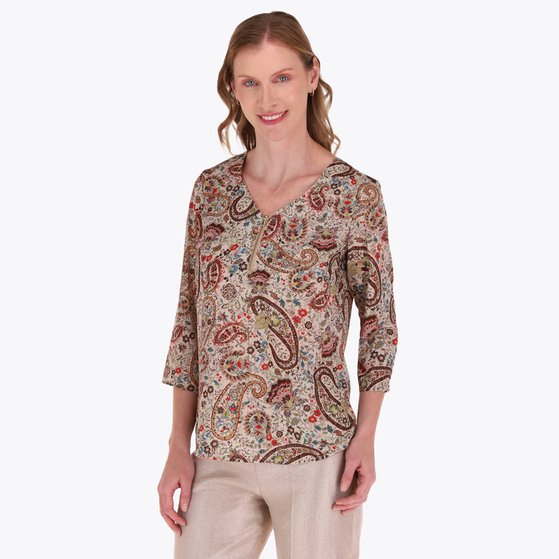 Blusa Escote V Manga 3/4 Cierre al Frente en Tejido Plano