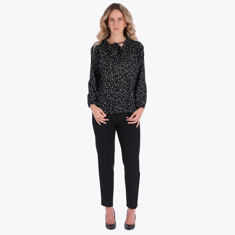 Blusa Escote en "V" con Corbata al Frente Tejido Plano