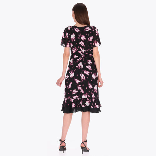 Maxi Vestido con Escote en "v" con Doble Olan Tejido Plano