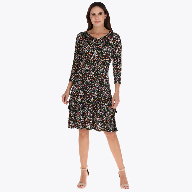 Vestido Corte Recto con Tres Olanes en Tejido de Punto