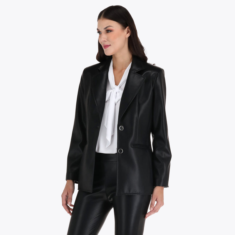 Blazer Efecto Piel con Stretch Solapa Escuadra