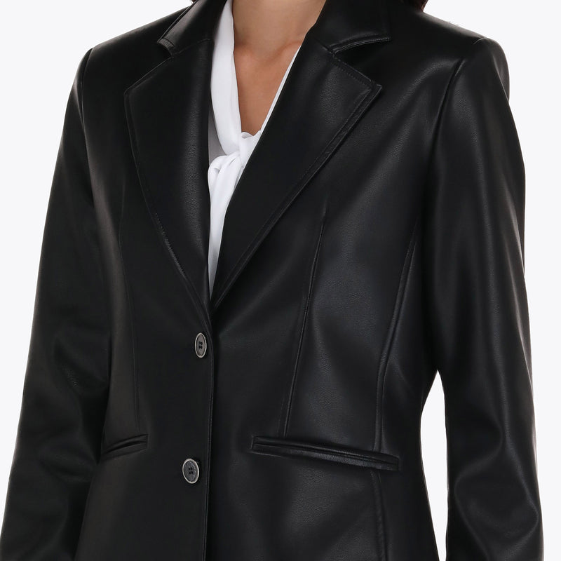 Blazer Efecto Piel con Stretch Solapa Escuadra