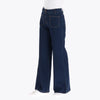 Jeans con Pierna Ancha y Detalle de Bolsas de Parche al Frente