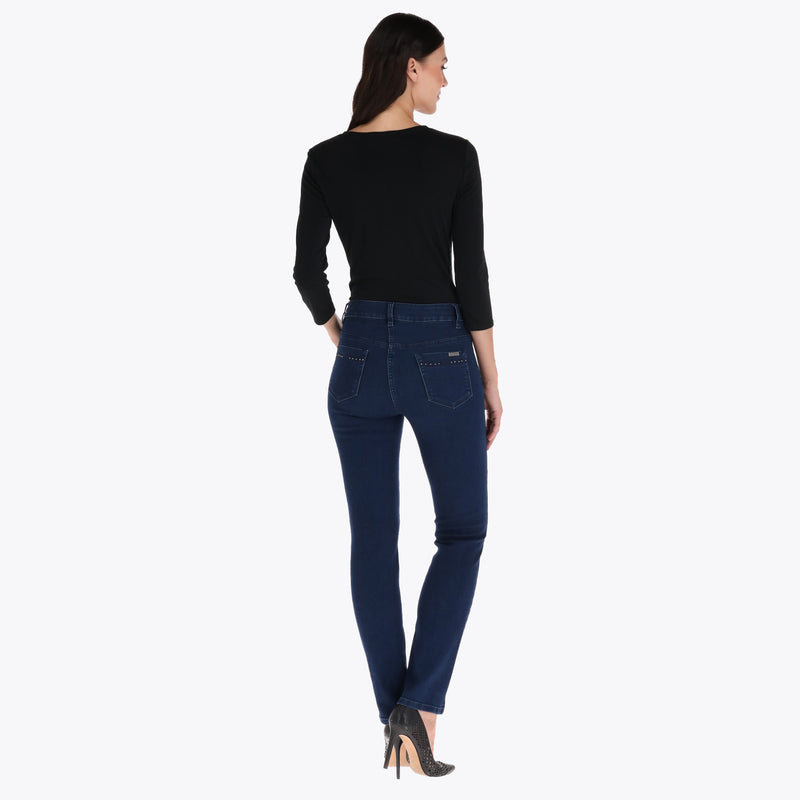 Jeans Corte Recto con Detalle de Bordado y Aplicación en Bolsas Mezclilla Stretch