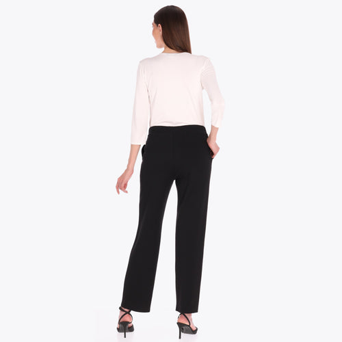 Pantalón en Tejido de Punto con Bolsas a los Costados