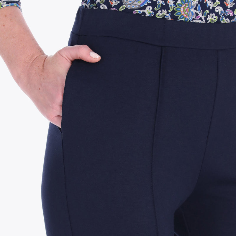 Pantalón en Tejido de Punto con Bolsas a los Costados
