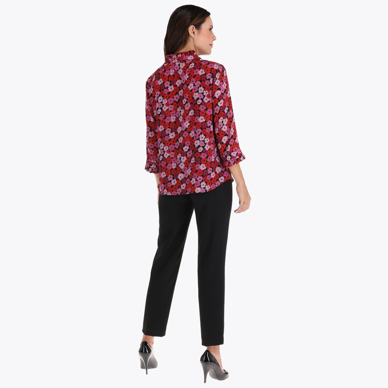 Blusa con Amarre en Escote y Escarolas en Cuello y Puño en Tejido Plano