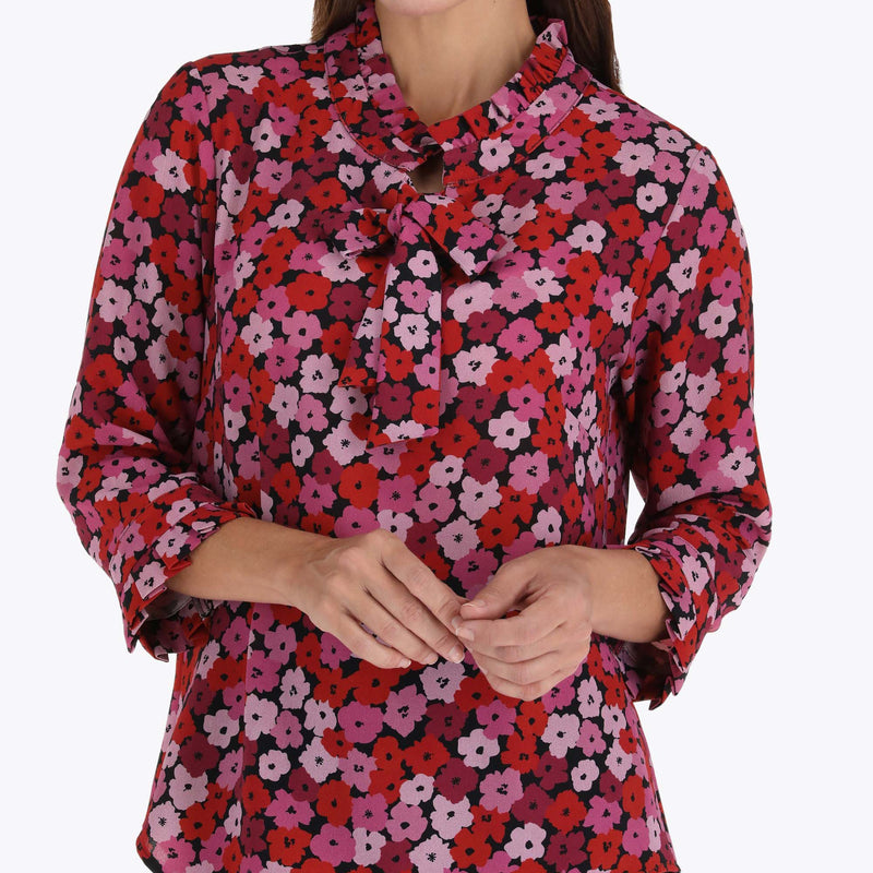 Blusa con Amarre en Escote y Escarolas en Cuello y Puño en Tejido Plano