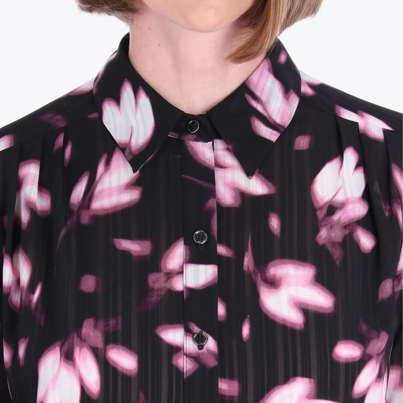 Blusa Camisera con Pliegues en Hombre tejido Plano