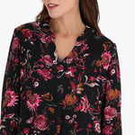 Blusa con Cuello Chino y un Tablón al Frente en Tejido Plano