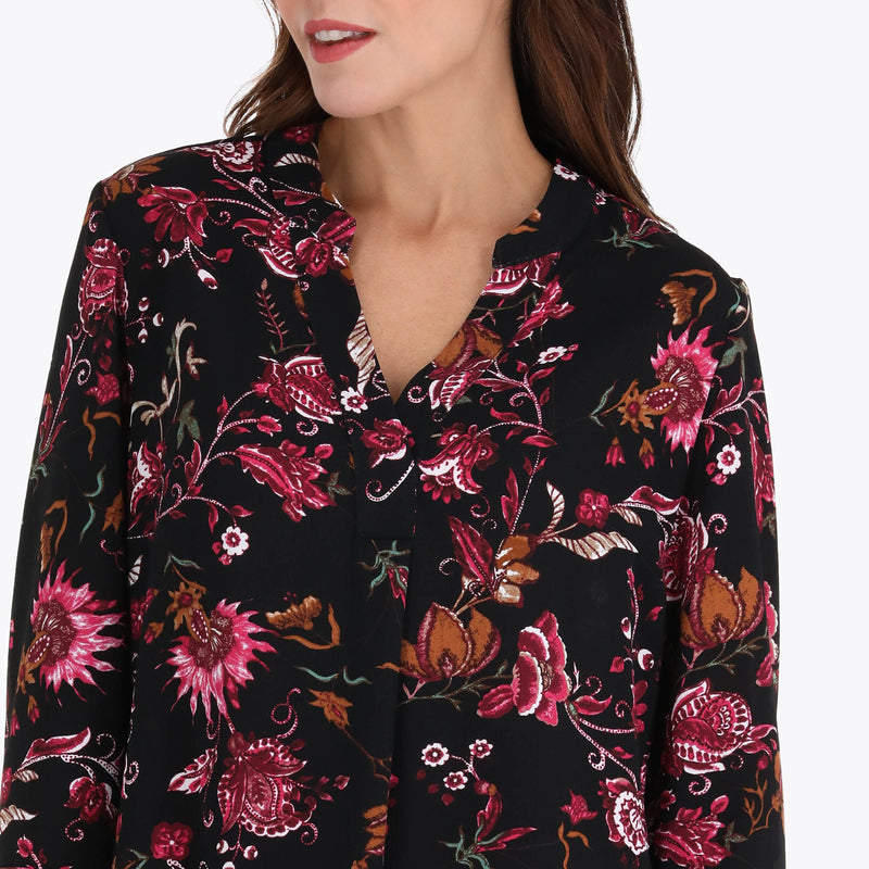 Blusa con Cuello Chino y un Tablón al Frente en Tejido Plano