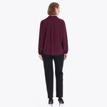 Blusa con Cuello Sport y Tablón al Frente Tejido Plano
