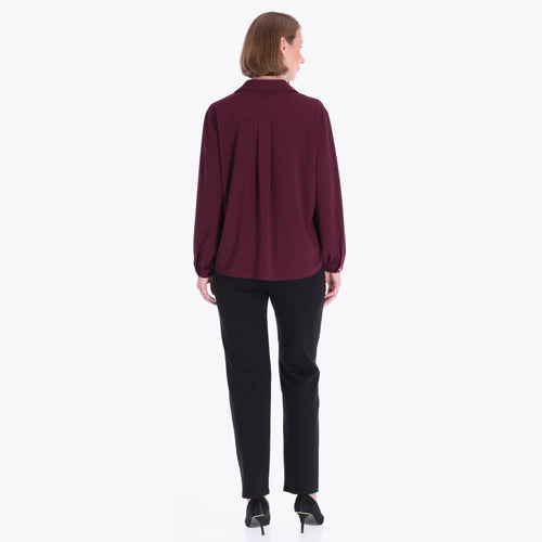 Blusa con Cuello Sport y Tablón al Frente Tejido Plano