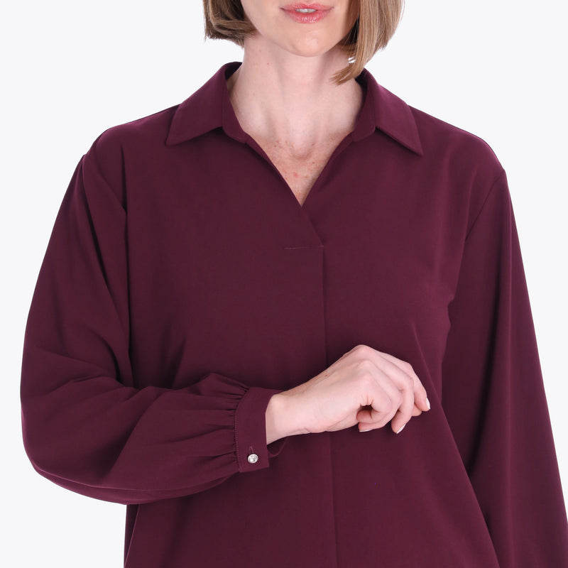 Blusa con Cuello Sport y Tablón al Frente Tejido Plano